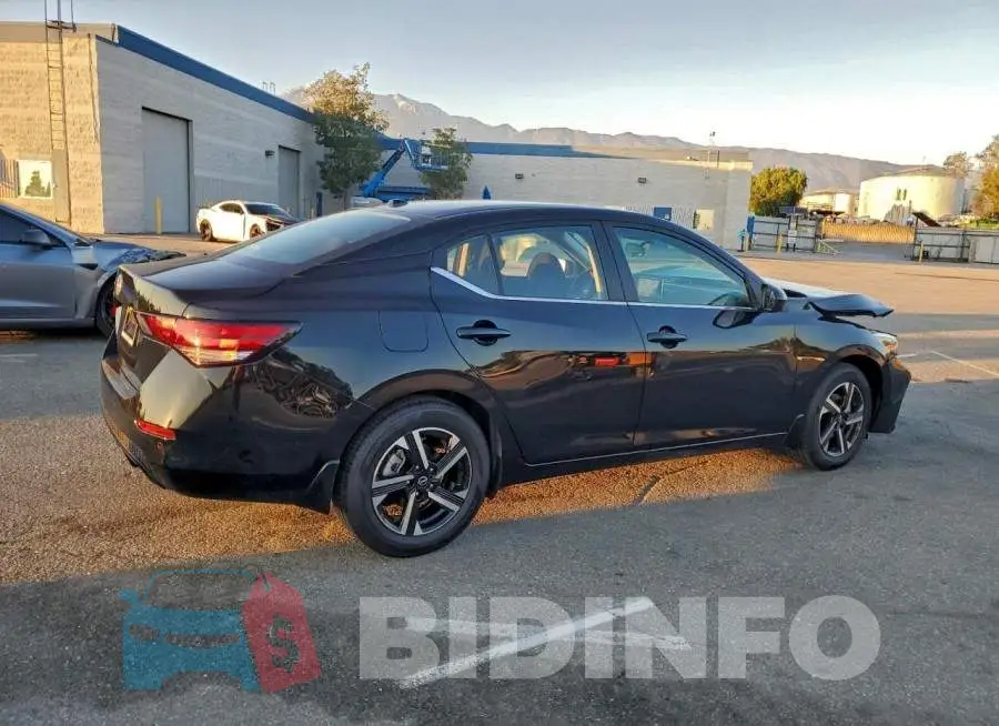 3N1AB8CV2SY352819 Photo# 3