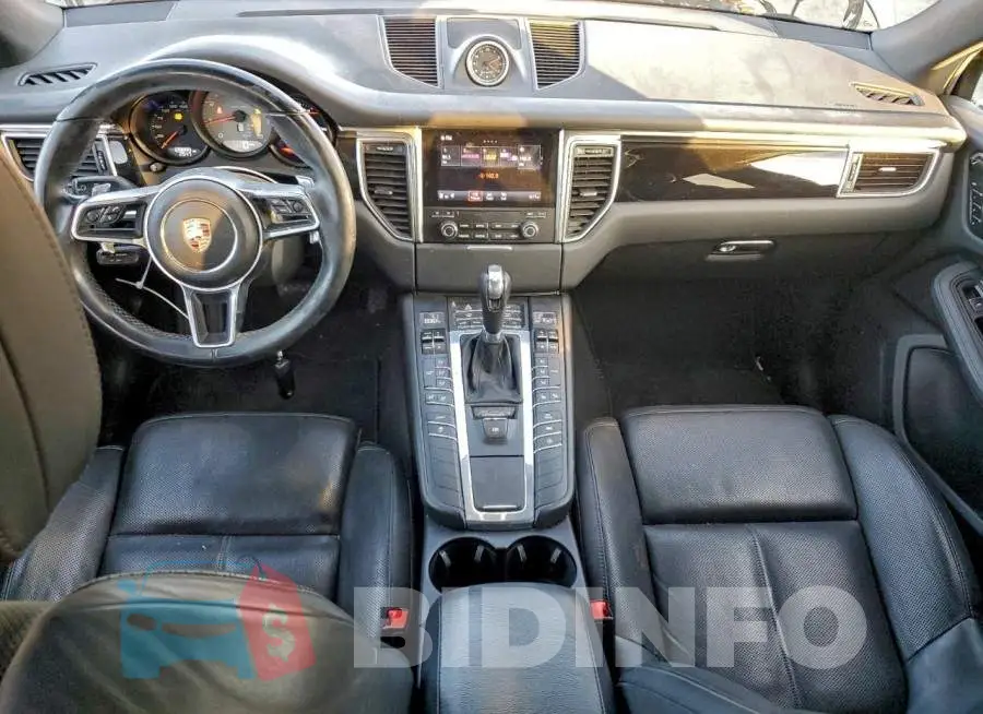 WP1AB2A55JLB30469 Photo# 8