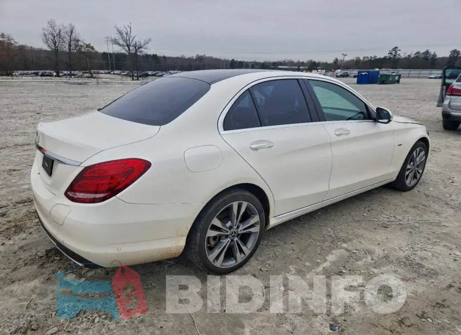 55SWF4HB5HU217562 Photo# 3