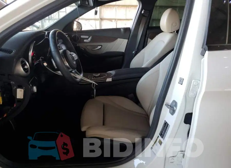 55SWF8DB3KU313176 Photo# 7