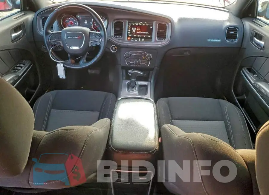 2C3CDXBG9PH530630 Photo# 8