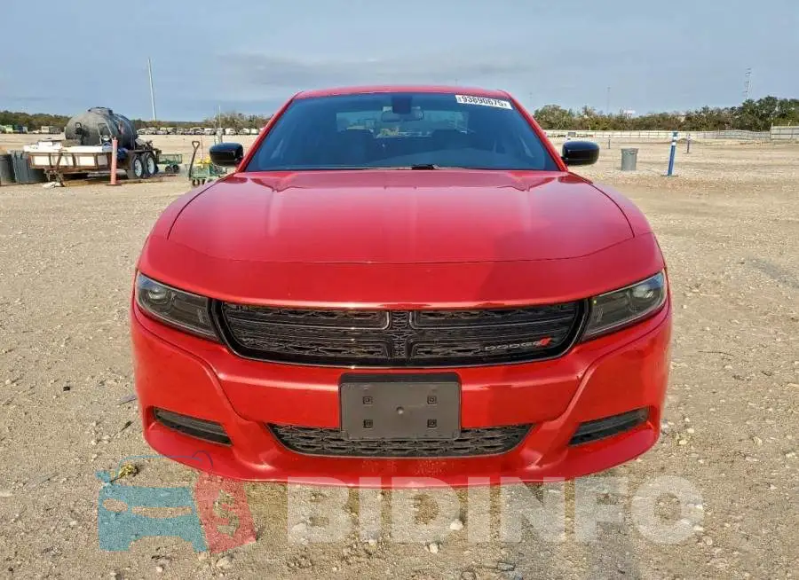 2C3CDXBG9PH530630 Photo# 5