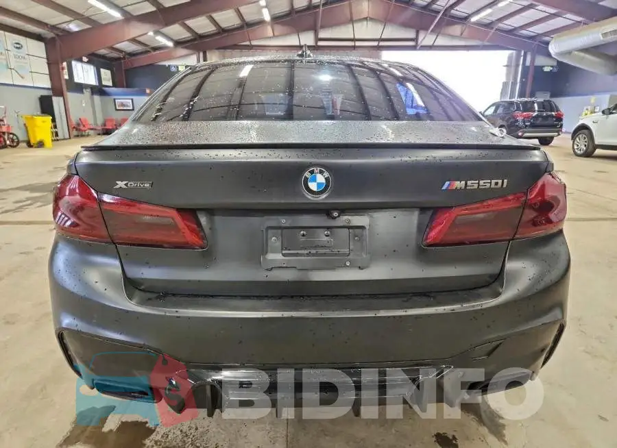 WBAJB9C52JG463872 Photo# 6