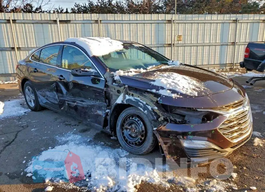 1G1ZB5ST8LF021873 Photo# 4