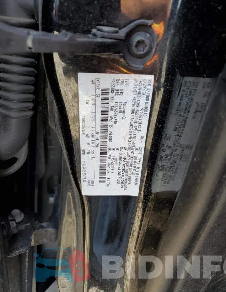 1FADP3E24JL300879 Photo# 12