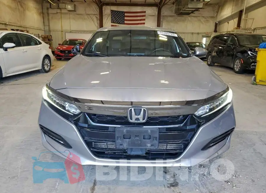 1HGCV1F32KA028693 Photo# 5