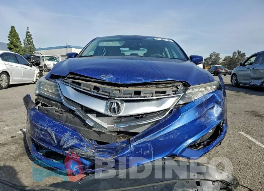 19UDE2F30HA006646 Photo# 5
