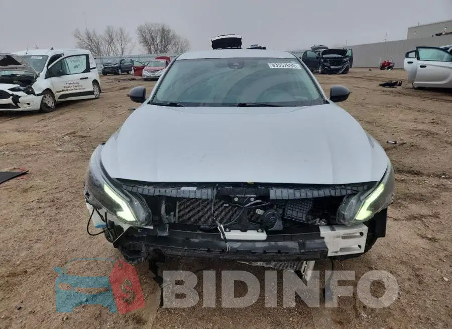 1N4BL4CV5PN338141 Photo# 5