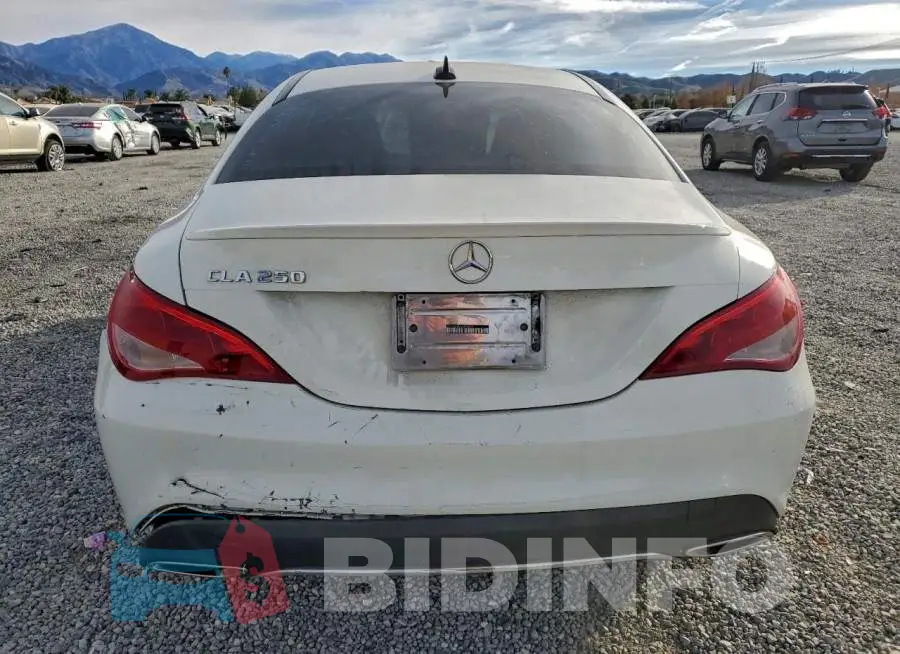 WDDSJ4EB2JN573029 Photo# 6