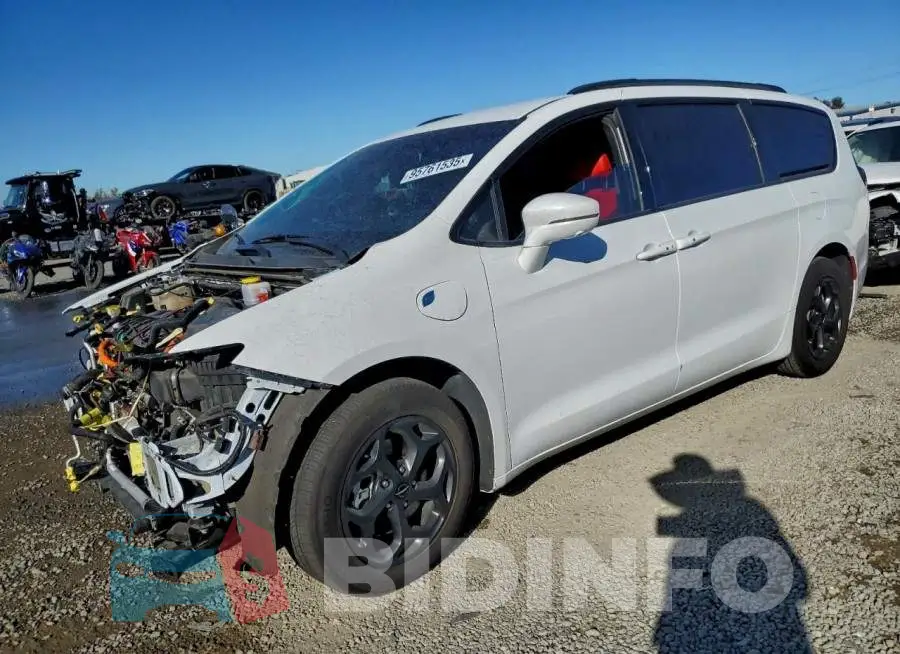 2C4RC1S70MR573944 Photo# 1