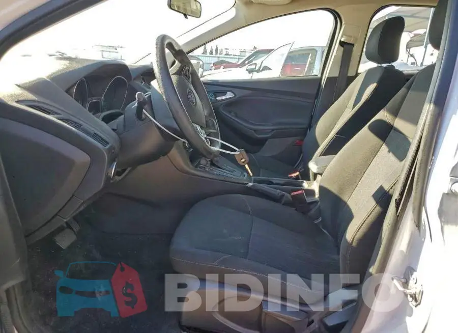 1FADP3F2XJL295136 Photo# 7