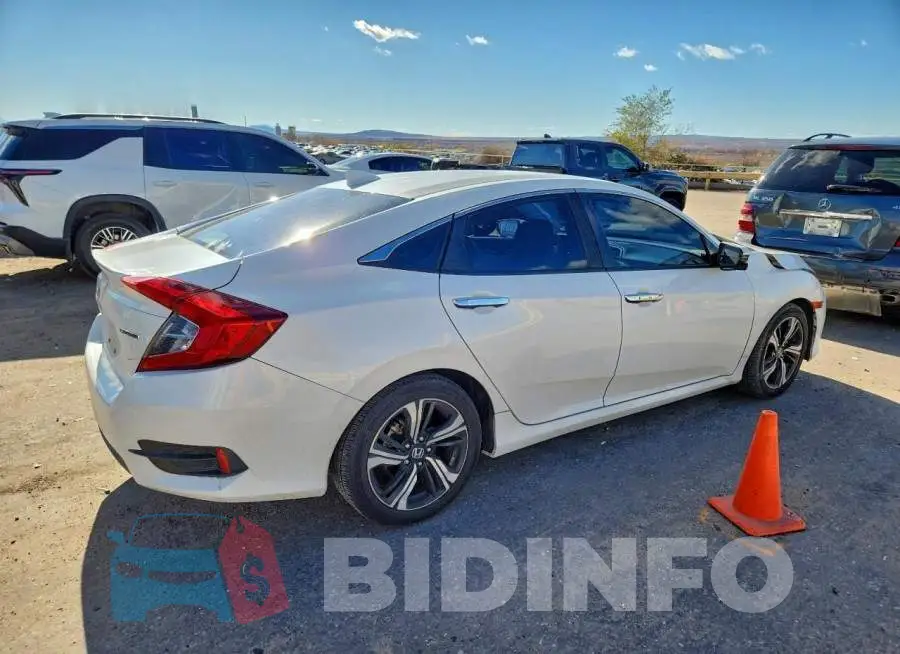 19XFC1F91HE018149 Photo# 3