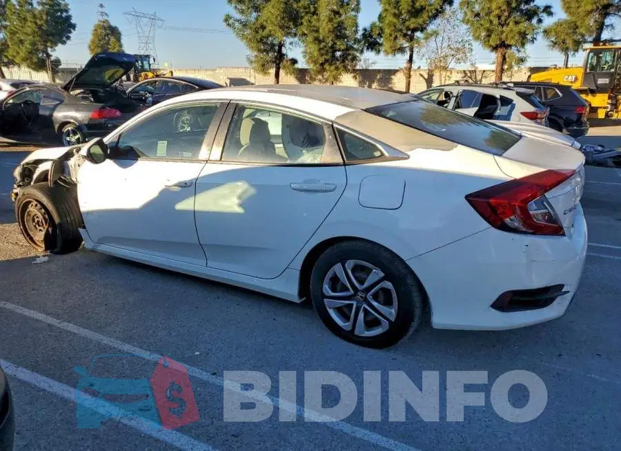 19XFC2F53HE213592 Photo# 2