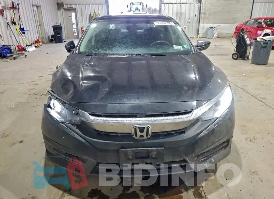 19XFC2F57HE231738 Photo# 5