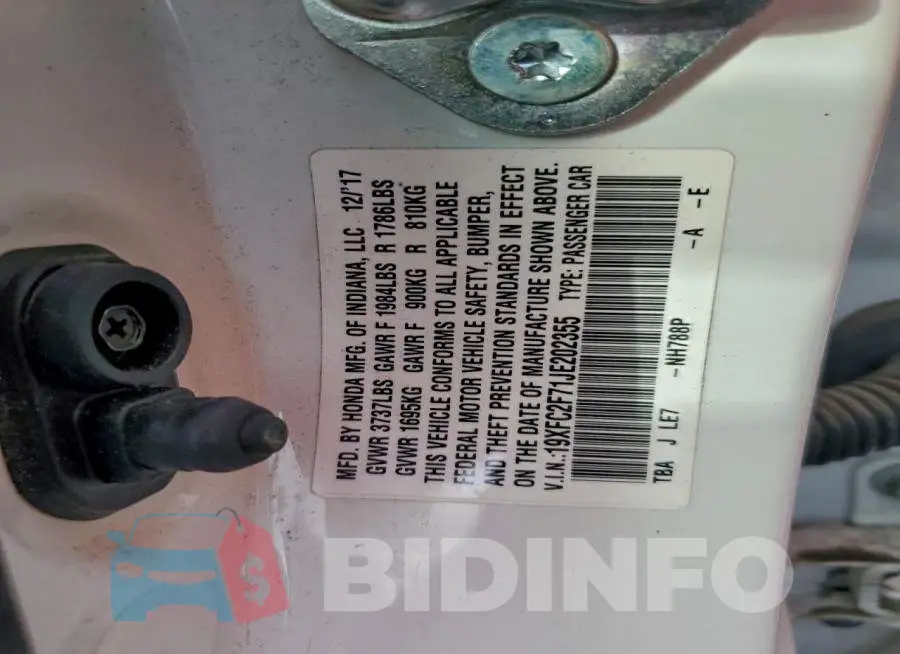 19XFC2F71JE202355 Photo# 12