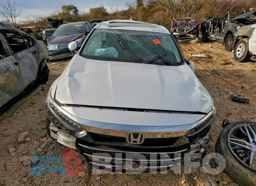 1HGCV3F96MA008806 Photo# 5