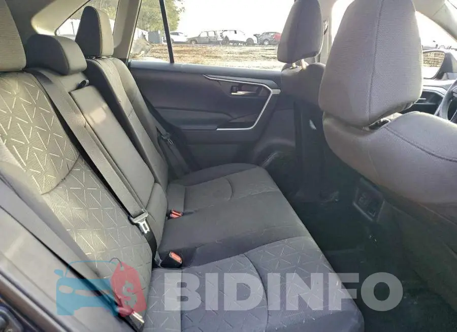 2T3P1RFV5MW162114 Photo# 11