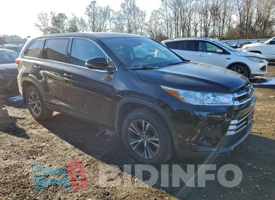5TDBZRFH8JS870898 Photo# 4