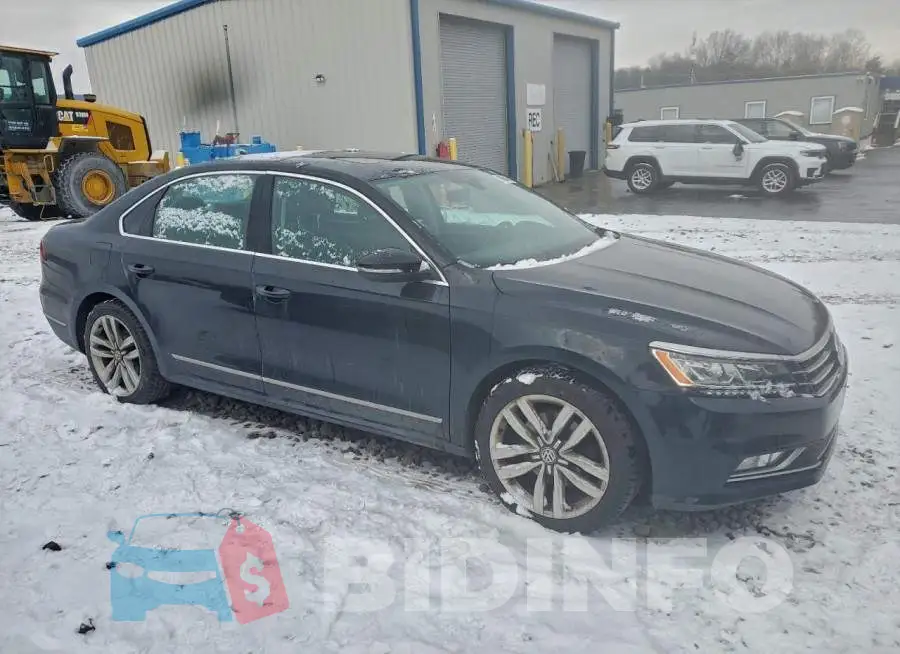 1VWCM7A37HC058665 Photo# 4