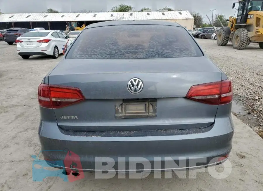 3VW2B7AJXJM261635 Photo# 6
