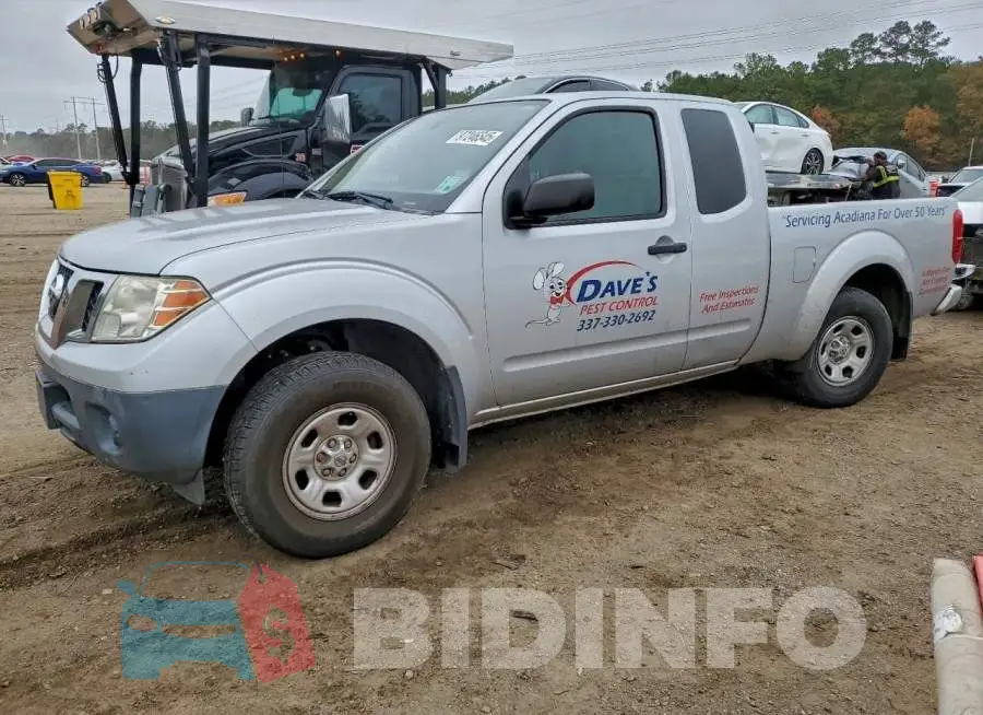 1N6BD0CT5JN704084 Photo# 1