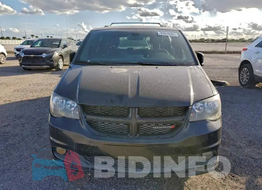 2C4RDGEG9JR331578 Photo# 5