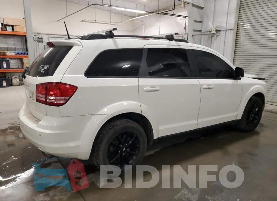 3C4PDCAB7LT279314 Photo# 3