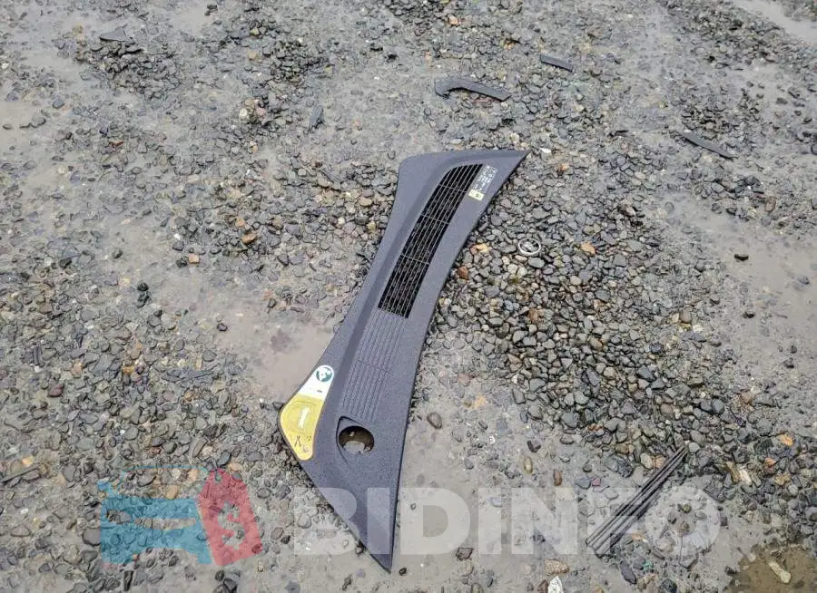 5YJ3E1EA6HF002421 Photo# 12