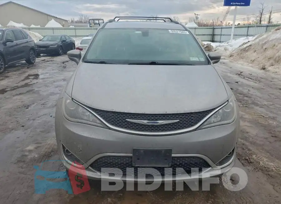 2C4RC1EG3HR542446 Photo# 5