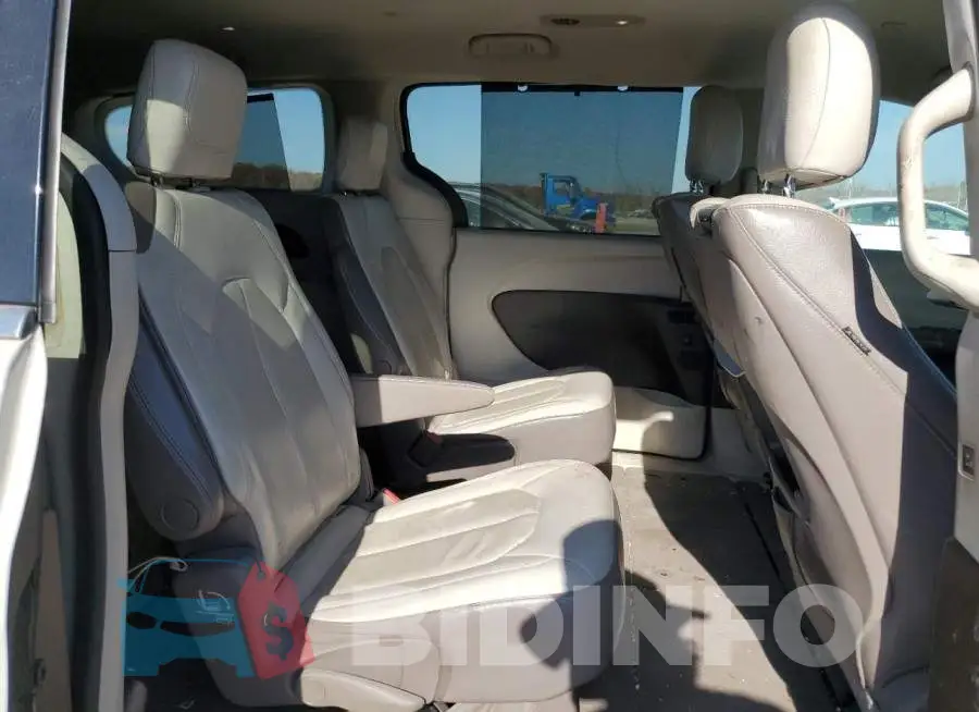 2C4RC1EG7HR560237 Photo# 11