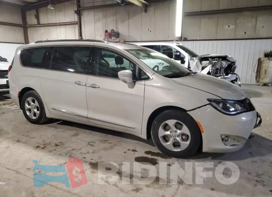 2C4RC1EG7HR657616 Photo# 4