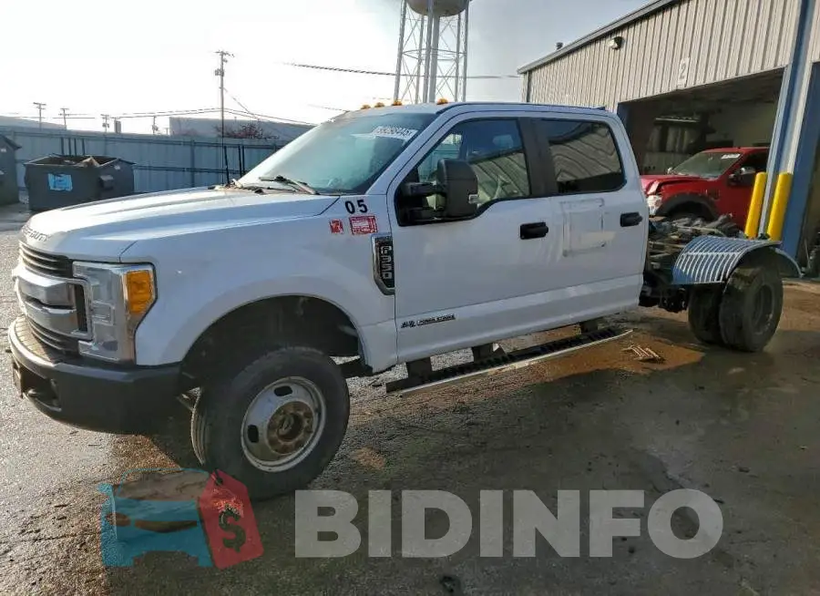 1FD8W3HT3HEC81660 Photo# 1