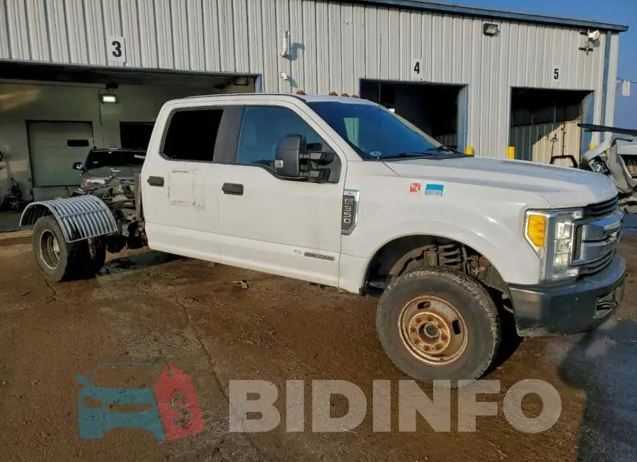 1FD8W3HT3HEC81660 Photo# 4