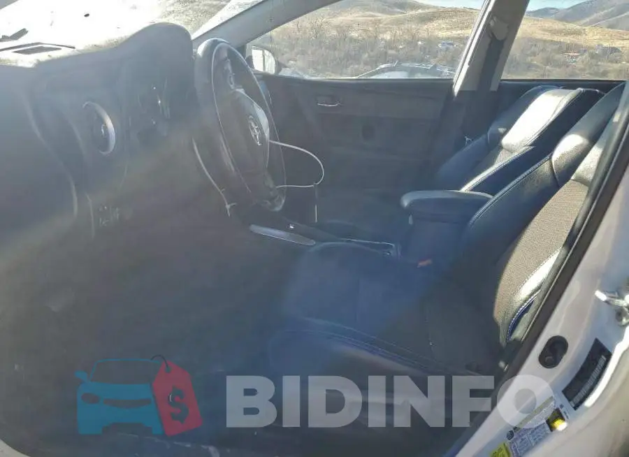 2T1BURHE2HC924152 Photo# 7