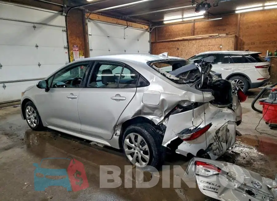5YFB4MDE9SP280617 Photo# 2