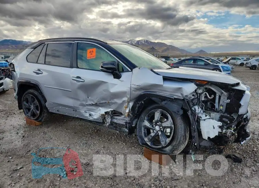 JTMEWRFV0LD545155 Photo# 4