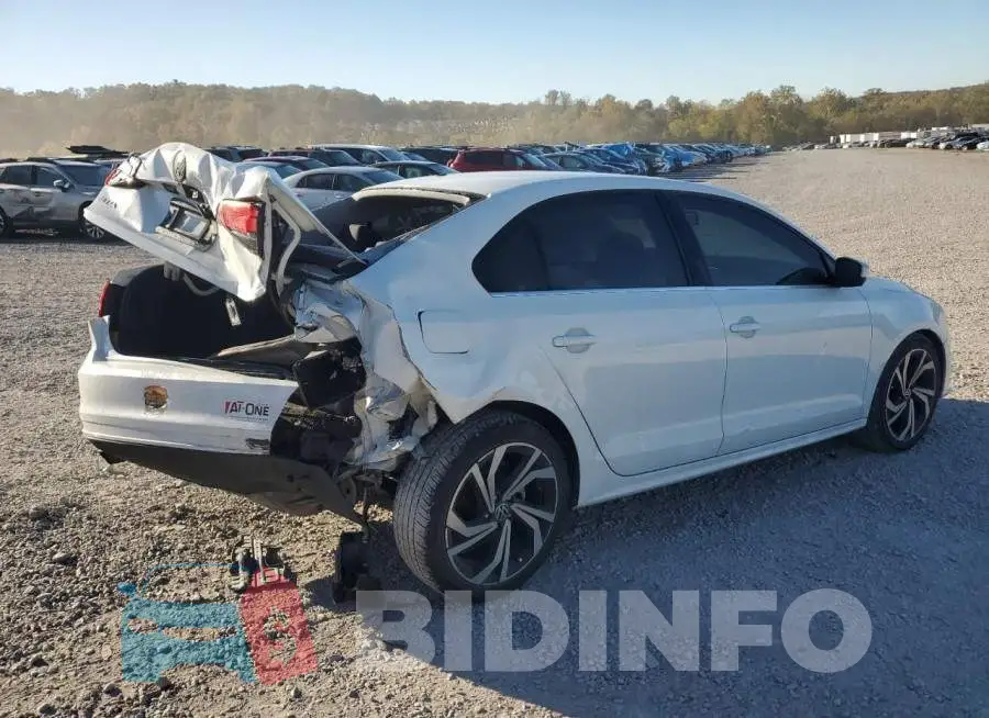 3VW167AJ7HM307397 Photo# 3