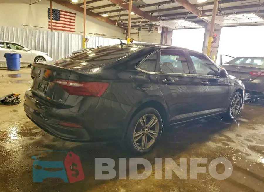 3VW7M7BU0RM065756 Photo# 3