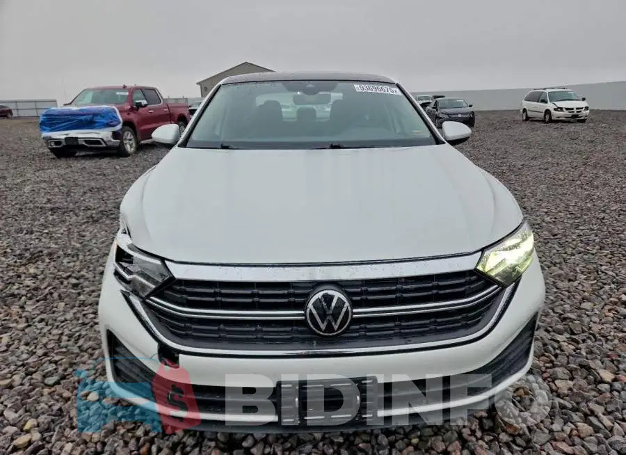 3VW7M7BU0RM070181 Photo# 5