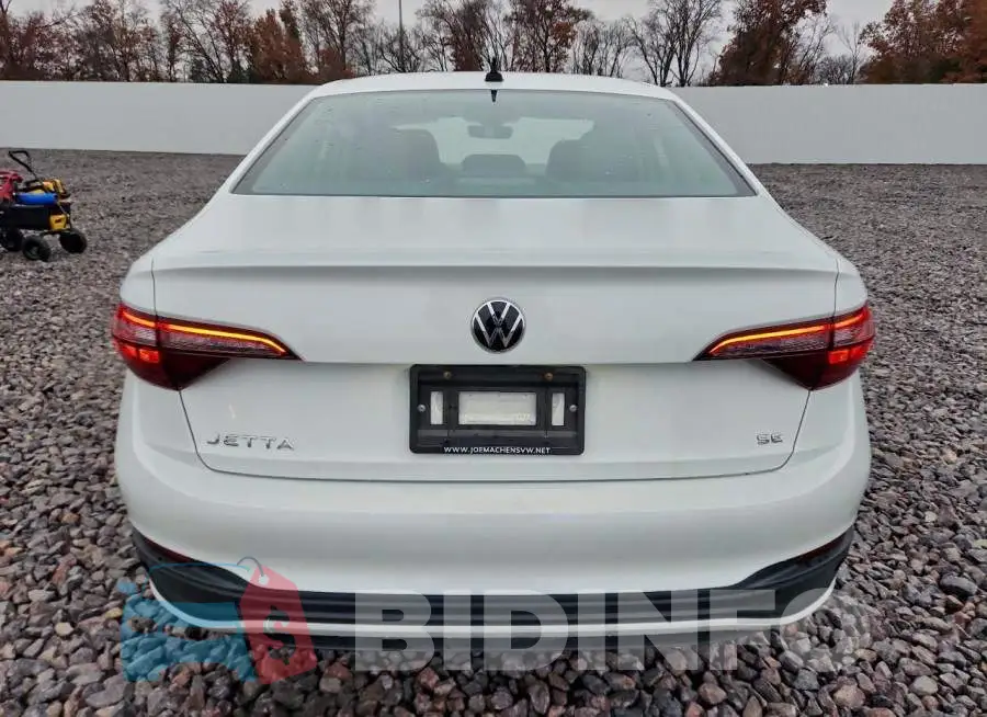 3VW7M7BU0RM070181 Photo# 6