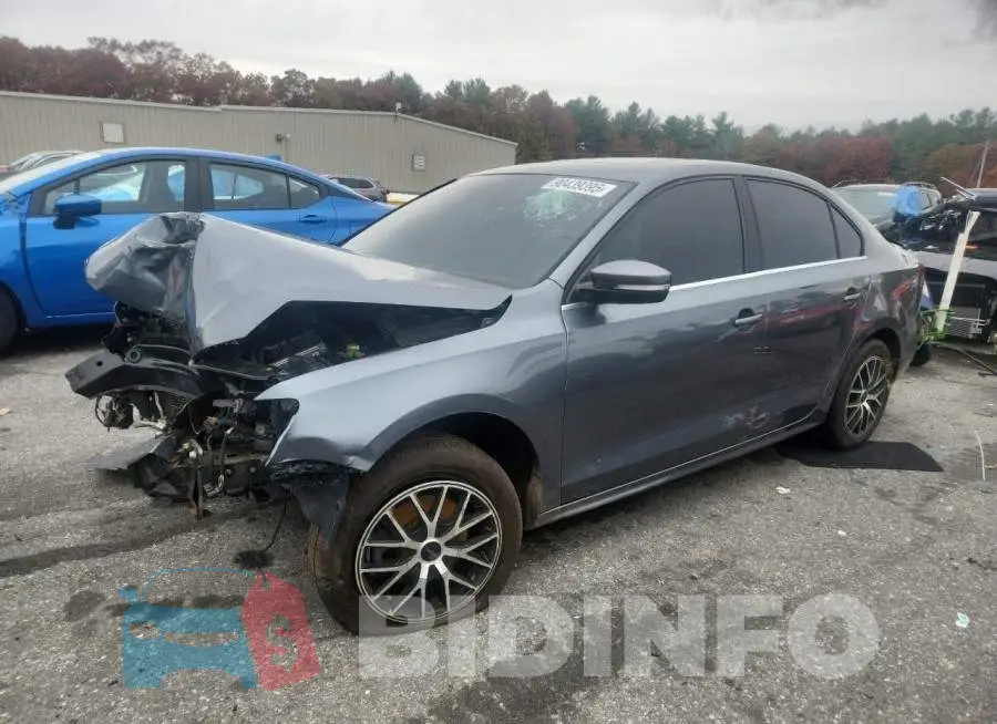 3VWB67AJ2HM354888 Photo# 1