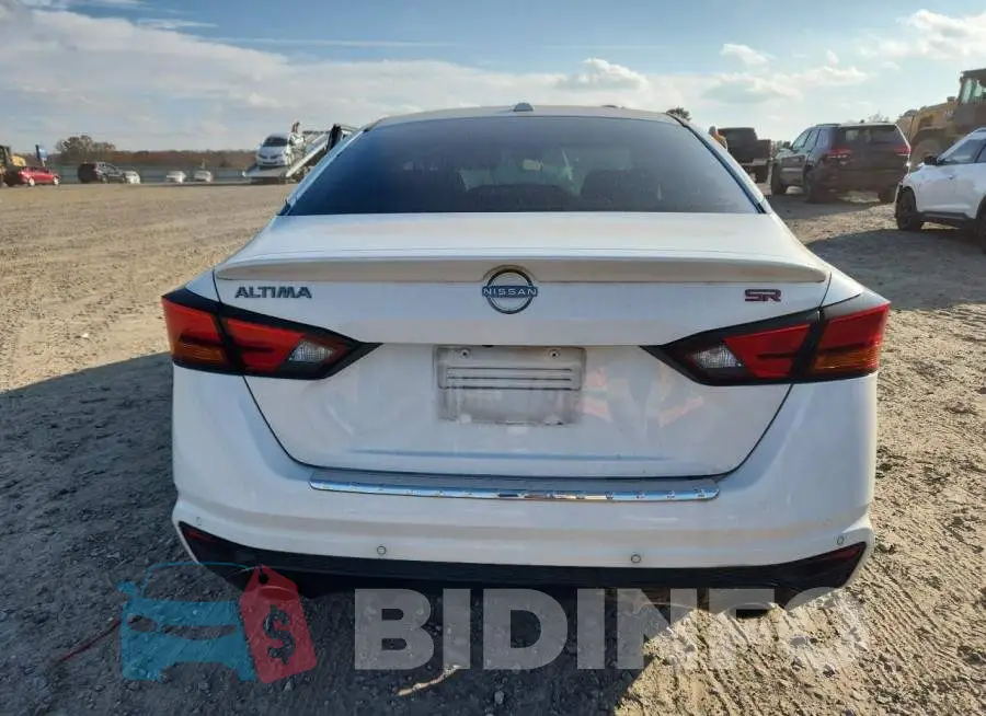 1N4BL4CV3PN309088 Photo# 6