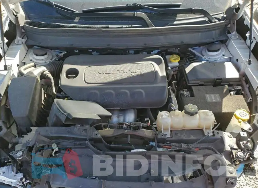 1C4PJLLB8KD411782 Photo# 12