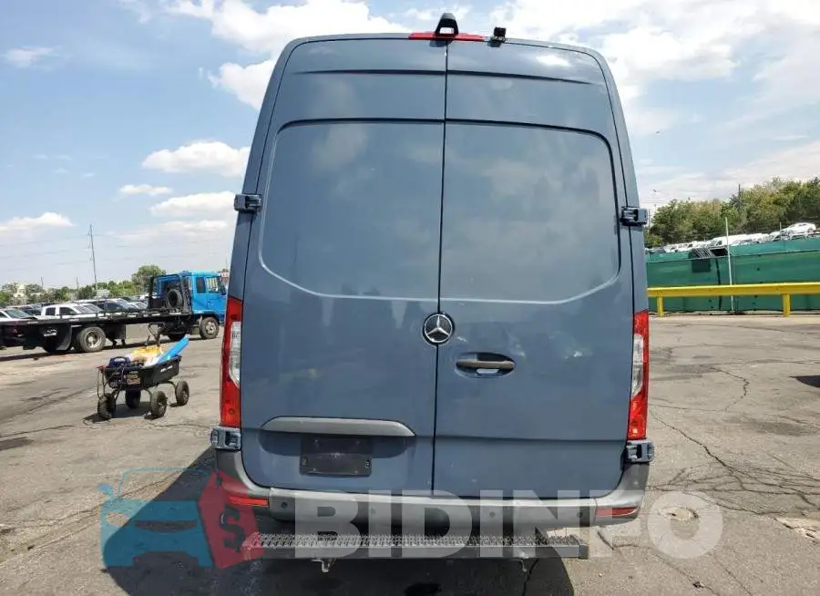 WD4PF1CD7KP146736 Photo# 6
