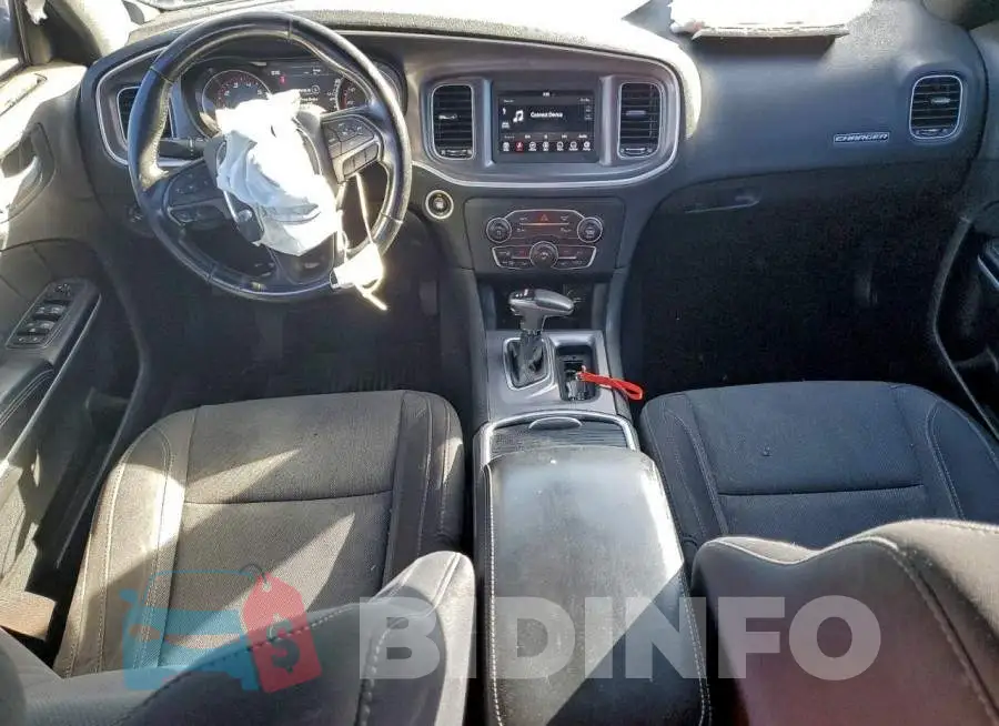 2C3CDXBG3KH657608 Photo# 8