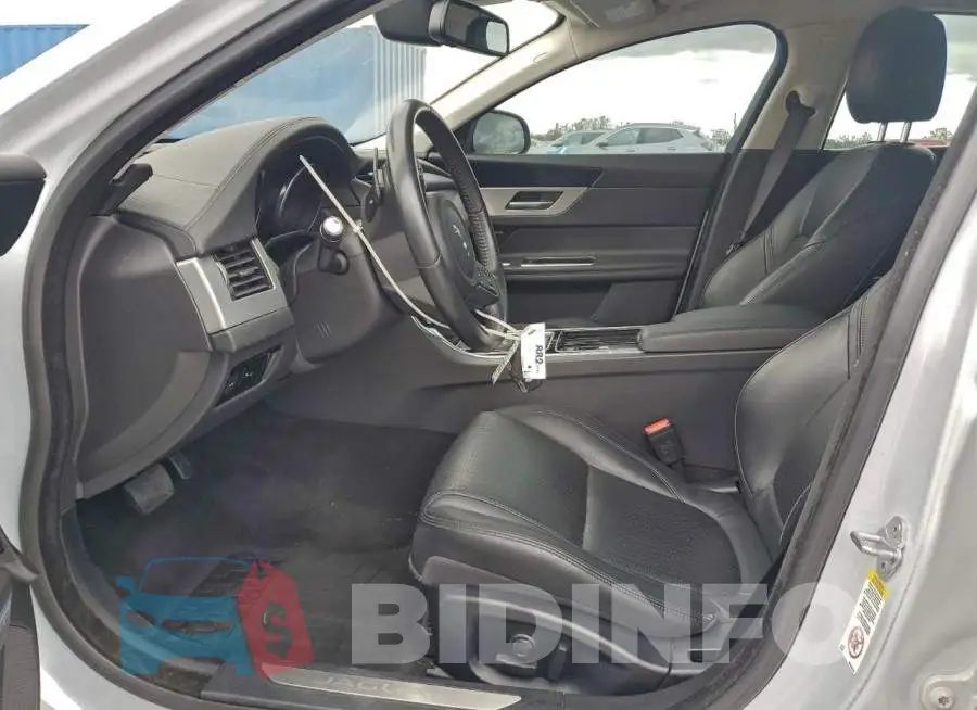 SAJBK4BV9HCY45587 Photo# 7