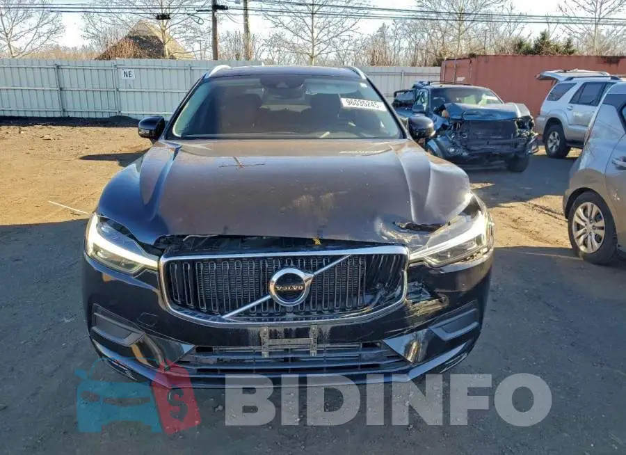 YV4102RK3M1839934 Photo# 5