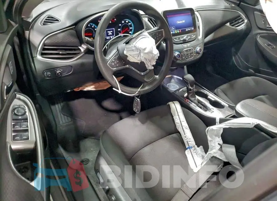 1G1ZD5ST8SF125210 Photo# 8