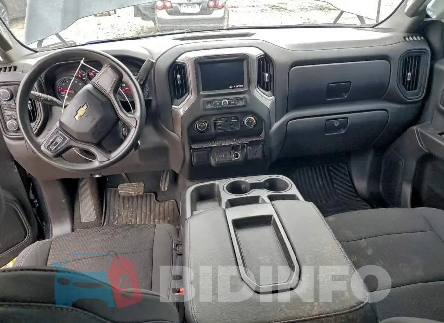 3GCPYBEK8MG124810 Photo# 8