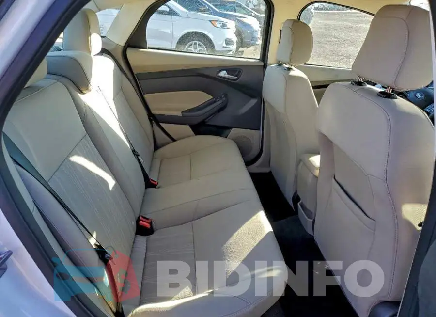 1FADP3F23JL230659 Photo# 10